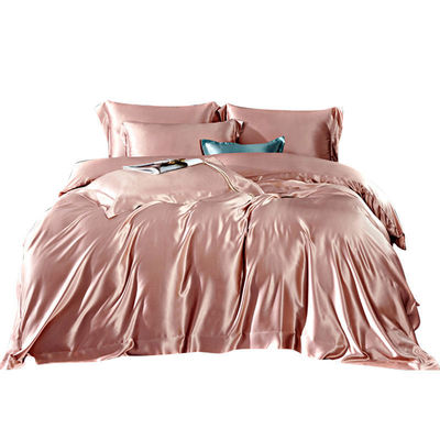 Experimenta la comodidad con nuestros conjuntos de ropa de cama de seda 100% pura