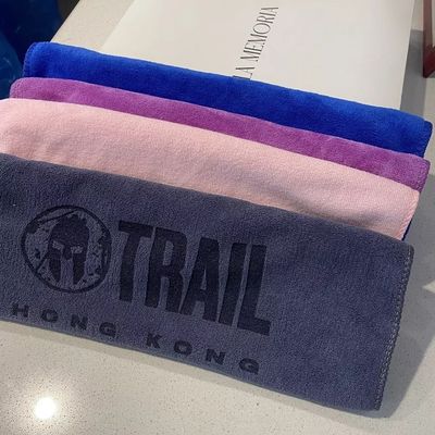 Toalla deportiva de microfibra personalizada para secado rápido y absorción de sudor en el gimnasio de yoga