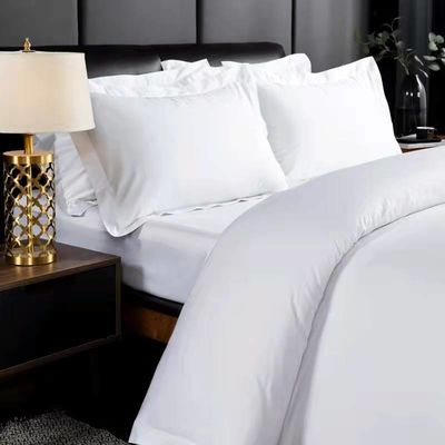 Hoteles de lujo ofrecen hojas a rayas para todas las estaciones para un cuidado fácil y un diseño popular