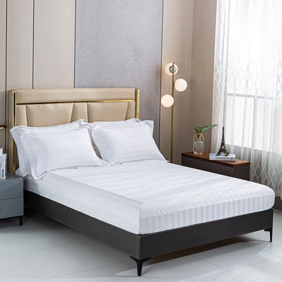 Kit de bodas de cuatro piezas con ropa de cama de lujo de hotel para todas las estaciones con cuidado fácil y los mejores precios