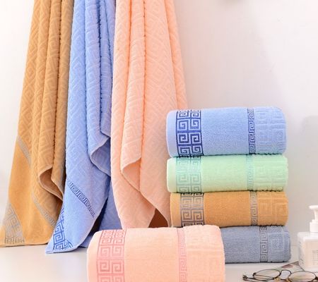 Toallas faciales de lujo tejidas con algodón 100% peinado hipoalergénico y diseño