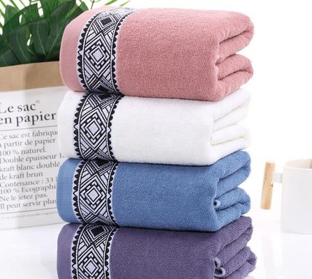 Toalla de baño de diseño Jacquard de color natural hecha de material de algodón puro 100%