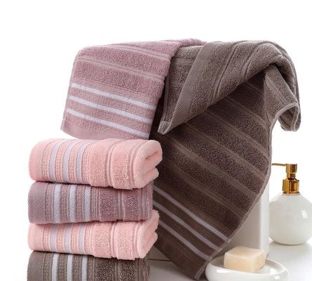 Toallita de baño de pecho para adultos de 70*140cm de algodón de secciones múltiples y absorvente oscuro para hombres y mujeres