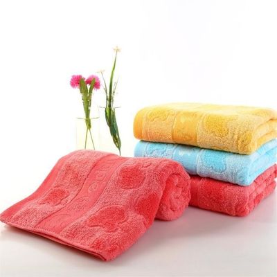 Obtener la máxima absorción con nuestro patrón Jacquard Fibra de madera oscura Adultos toalla grande
