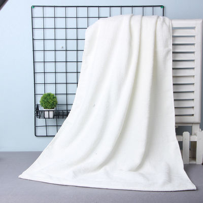 Rollo de toallas de algodón orgánico suave y lujoso para una experiencia de baño cómoda