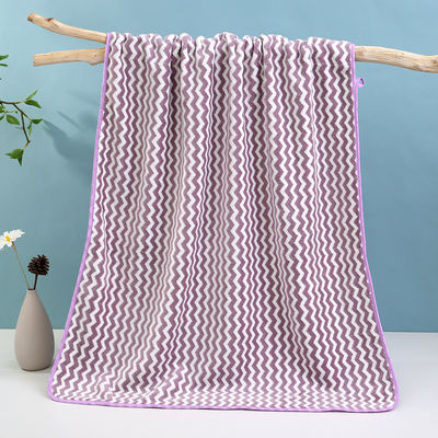 70 * 140cm Unisex Toallas de baño de secado rápido Conjunto internacional de patrón floral suave sin lino