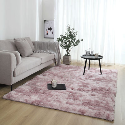 Fabricado con 450g de poliéster para su decoración