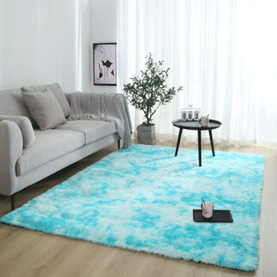 Fabricado con 450g de poliéster para su decoración