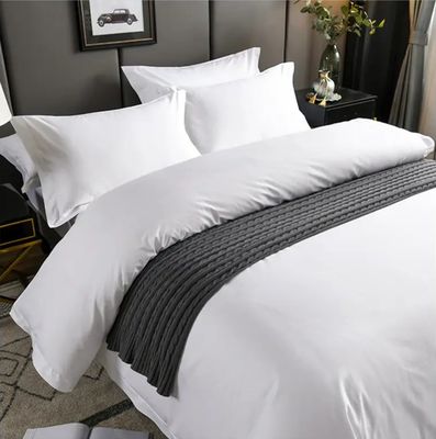 Cubierta de edredón personalizada y sábanas Blanco 100% de algodón Set de ropa de cama para el confort del hotel de lujo