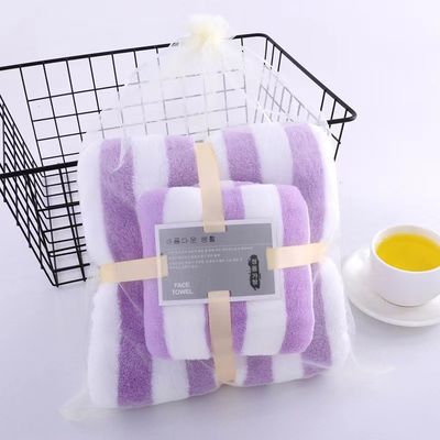 Toallas de baño de poliéster tejida Toallas de baño de color sólido Absorbente grueso Abrangimiento de borde ancho