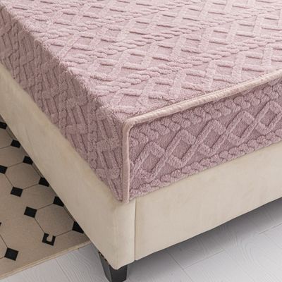 Una sola pieza de invierno cálida de coral de terciopelo cubierta de cama con alfombra antideslizante ideal para el hogar