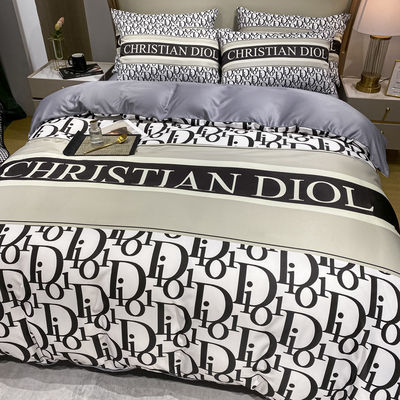4 piezas King Size Set de ropa de cama 100% poliéster de lujo Diseñador Cobertura de edredón Sí Personalizado