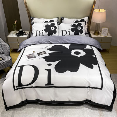 4 piezas King Size Set de ropa de cama 100% poliéster de lujo Diseñador Cobertura de edredón Sí Personalizado