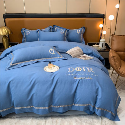 Setios de ropa de cama de algodón bordada para todas las estaciones.