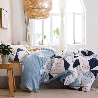 Conjuntos de cama impresos digitales personalizados Cubierta de edredón ligera Hoja de cama Hoja de cama Set de ropa de cama