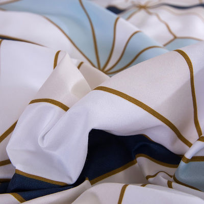 Conjuntos de cama impresos digitales personalizados Cubierta de edredón ligera Hoja de cama Hoja de cama Set de ropa de cama