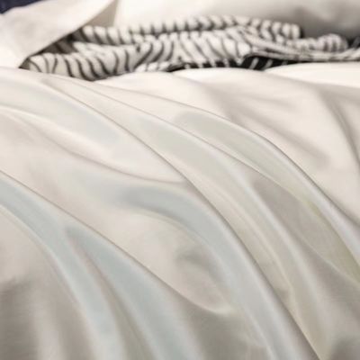Personaliza tu hogar con el set de seis piezas de algodón puro de Mercury de color lujoso y sólido