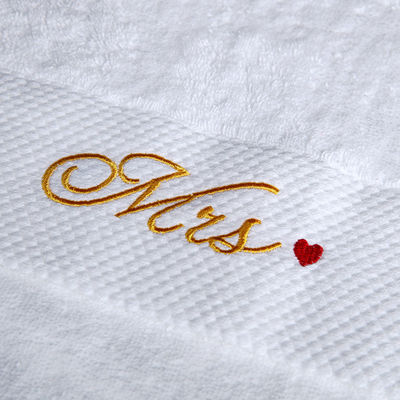 Logotipo de bordado personalizado Toallas blancas Toallas de baño gruesas 100% algodón para hotel de 5 estrellas estándar