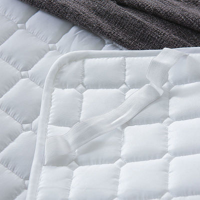 Protector de colchón antideslizante para hoteles de diseño simple y de moda Lavable en máquina
