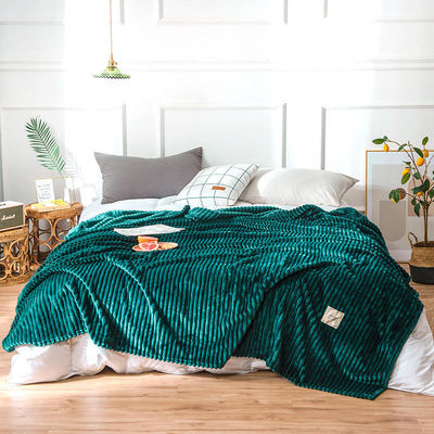 Cubierta de lanzamiento de lana de coral verde de toda la temporada para la siesta de la oficina Sí Color sólido personalizado