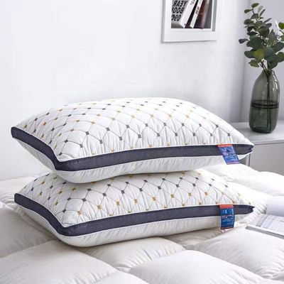 1.5-2 Kg Hilton almohada doble línea personalizada y suave almohadas de cama de hotel para descuentos calientes