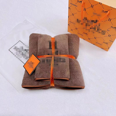 Mucho y cómodo conjunto de toallas de algodón de punto rectangular y elegante para el baño