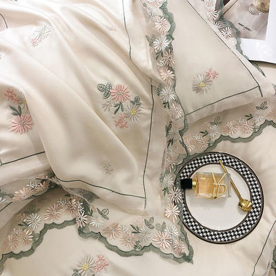 Todo el tiempo de seda blanca Queen King Size Set de ropa de cama con bordado a mano