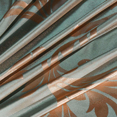 Estilo europeo Hotel de lujo de seda de satén Exquisita ropa de cama de jacquard Conjunto de ventaja sólida