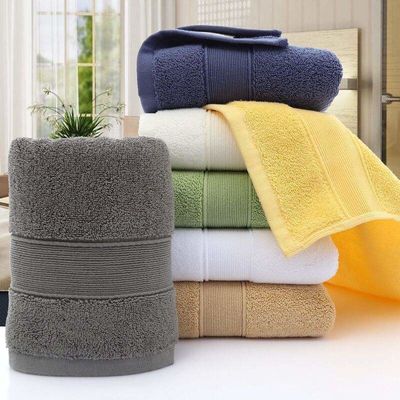 Experimenta una comodidad inigualable con nuestro conjunto de toallas de baño de algodón 100% suave y absorbente