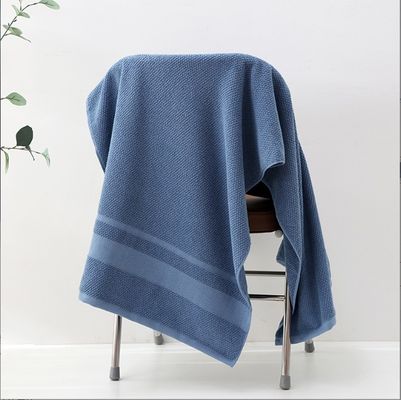 Gran conjunto de toallas de playa hechas de algodón sostenible perfecto para el hogar hotel y spa ahora