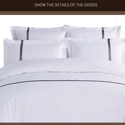 El conjunto de ropa de cama y toallas de hotel mejora la estancia de sus huéspedes con comodidad bordada