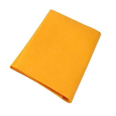Limpia tu cocina sin esfuerzo con una toalla de secado naranja súper absorbente sostenible