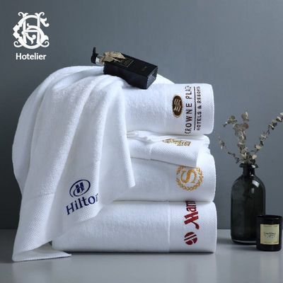 300TC Satin Blanco King Size Hotel Cubierta de edredón Cubierta plana con patrón sólido