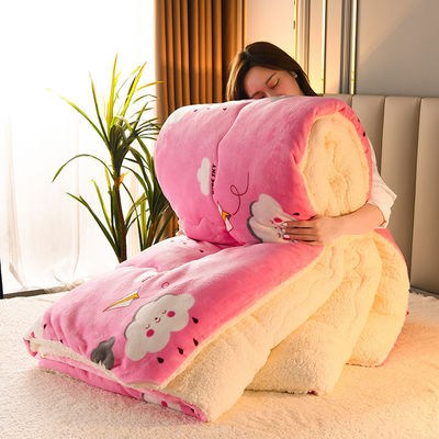 100% de poliéster para todas las estaciones, confeccionado con ropa de cama.